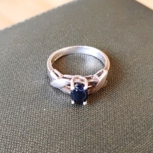 925 silver ring with sapphire